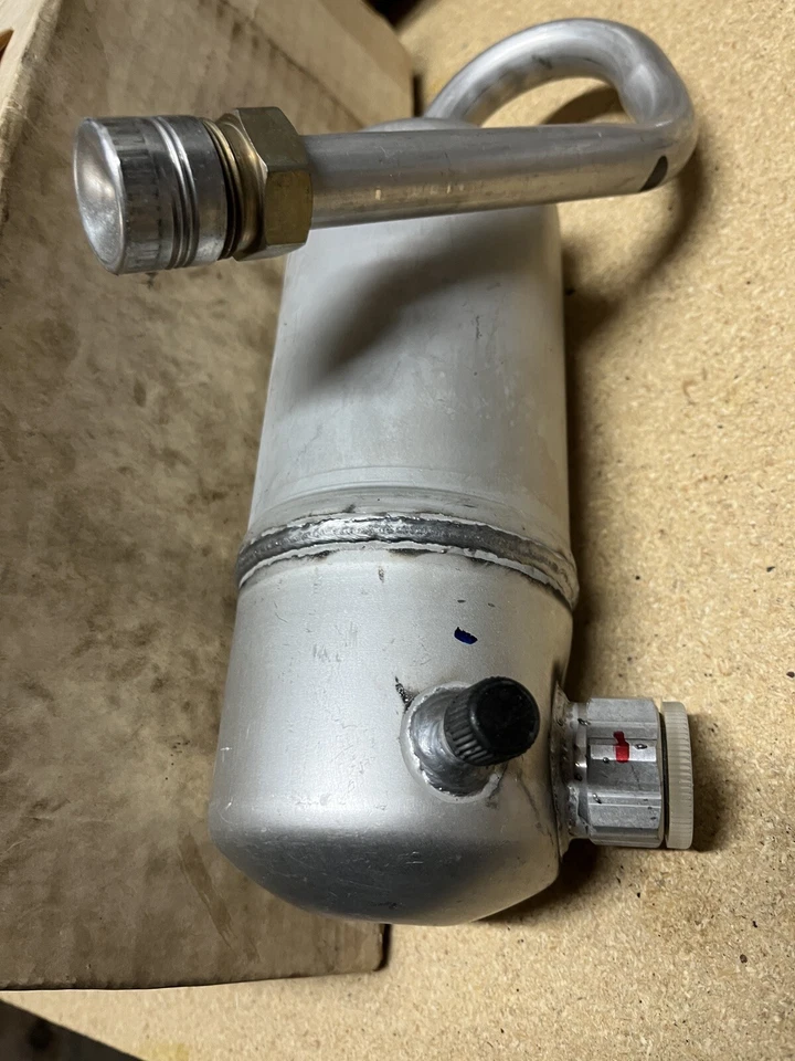 1977 78 79 NOS Chevy Caprice Impala AC 🧊 Accumulator Dehydrator GM 2724008... - Image 3 of 4