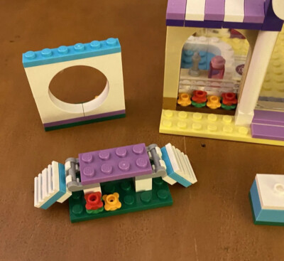 LEGO Friends 41124 Heartlake Puppy Daycare - Complete - No Box