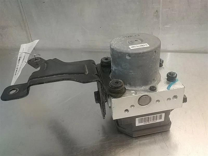 Насос привода антиблокировочного тормоза Hyundai Elantra ABS 2011-2013 - Изображение 2 из 4