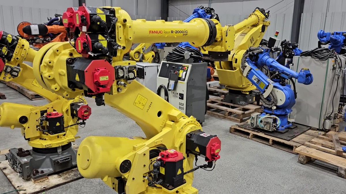FANUC R-2000ic/210F Industrial Robot With R-30ib Controller