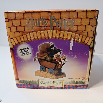 Dept. 56 - Harry Potter Secret Boxes - 'Harry and Hagrid at