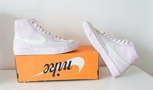 NIKE Blazer Mid '77 Rosa Damen Sneaker GR. 40,42 US 8,5, 10 NEU \u0026 OVP  CZ0376 500 | eBay