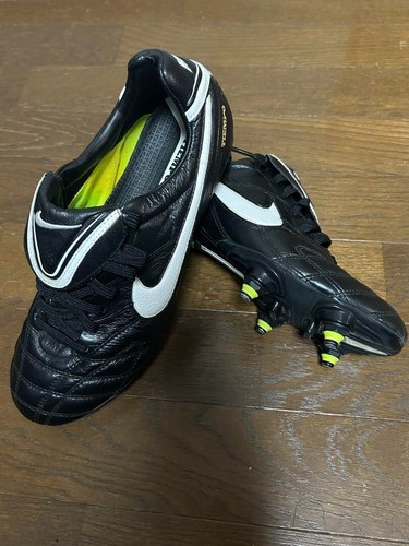 nike tiempo est 1984