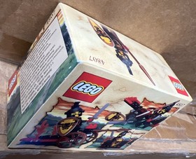 Lego 4807 - knights kingdom -Fire Attack - Castle- vintage from 2000- new sealed