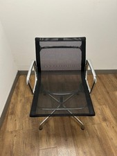 Vitra sedia Eames Aluminium EA 108 