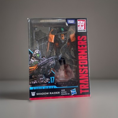 TRANSFORMERS STUDIO SERIES 17 SHADOW RAIDER DELUXE CLASS  AGE OF EXTINCTION MISB