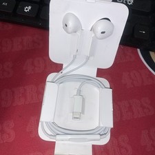 Apple EarPods with Lightning Connector In Ear Canal Headset - White