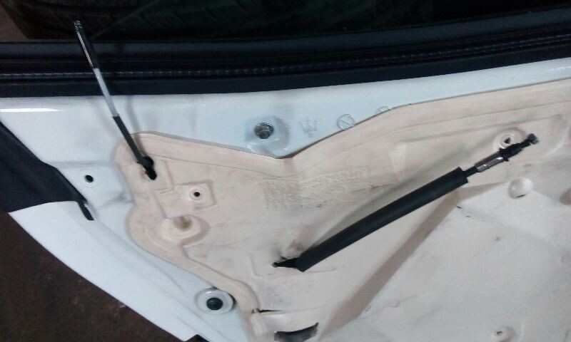 2016 Maserati Ghibli 4 Door Sedan Left Driver Rear Side Door