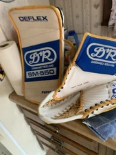 Darren Puppa Buffalo Sabres Team issued Goalie Gloves