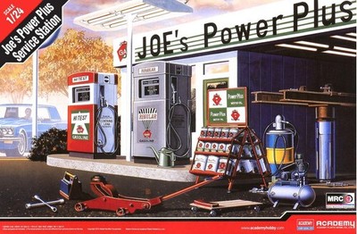 Academy  15122 1/24 Scale Joe's Power Plus Gas Station Kit