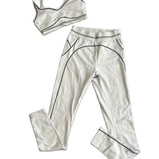 Yoga White Airbrush Heart Throb Set