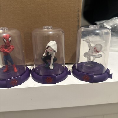 Domez Marvel Spiderman Spider-Verse Spider-Man Peter Parker & Spider Gwen Figure