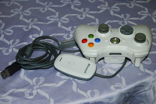 Original Xbox 360 Wireless Controller Weiß - und Wireless Receiver Top Zustand - Bild 3 von 7