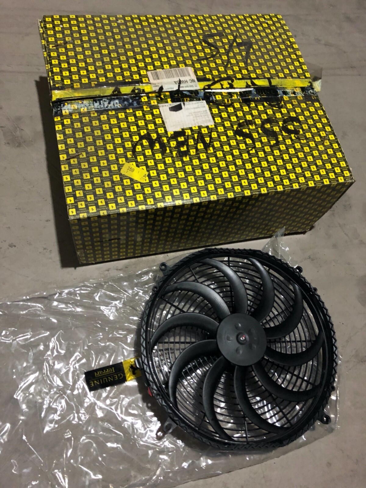 FERRARI F355, RADIATOR COOLING FANS RIGHT/LEFT NEW AND IN BOX P/N 152733/173030