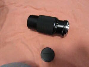VIVITAR AUTO ZOOM CAMERA LENS 80-200MM F/4.5 OLYMPUS OM MOUNT
