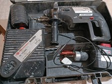 Tassellatore Wurth usato con funzione martello rotante, batterie da sostituire. 