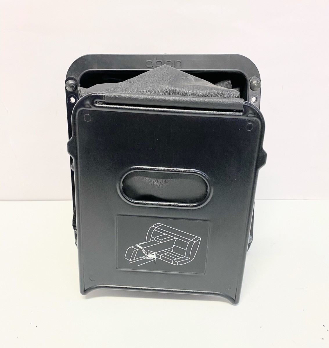 91-98 Audi 80 Cabriolet Through Load Ski Hatch Bag 8G0885215 91-98 Audi 80 Cabriolet Through Load Ski Hatch Bag 8G0885215