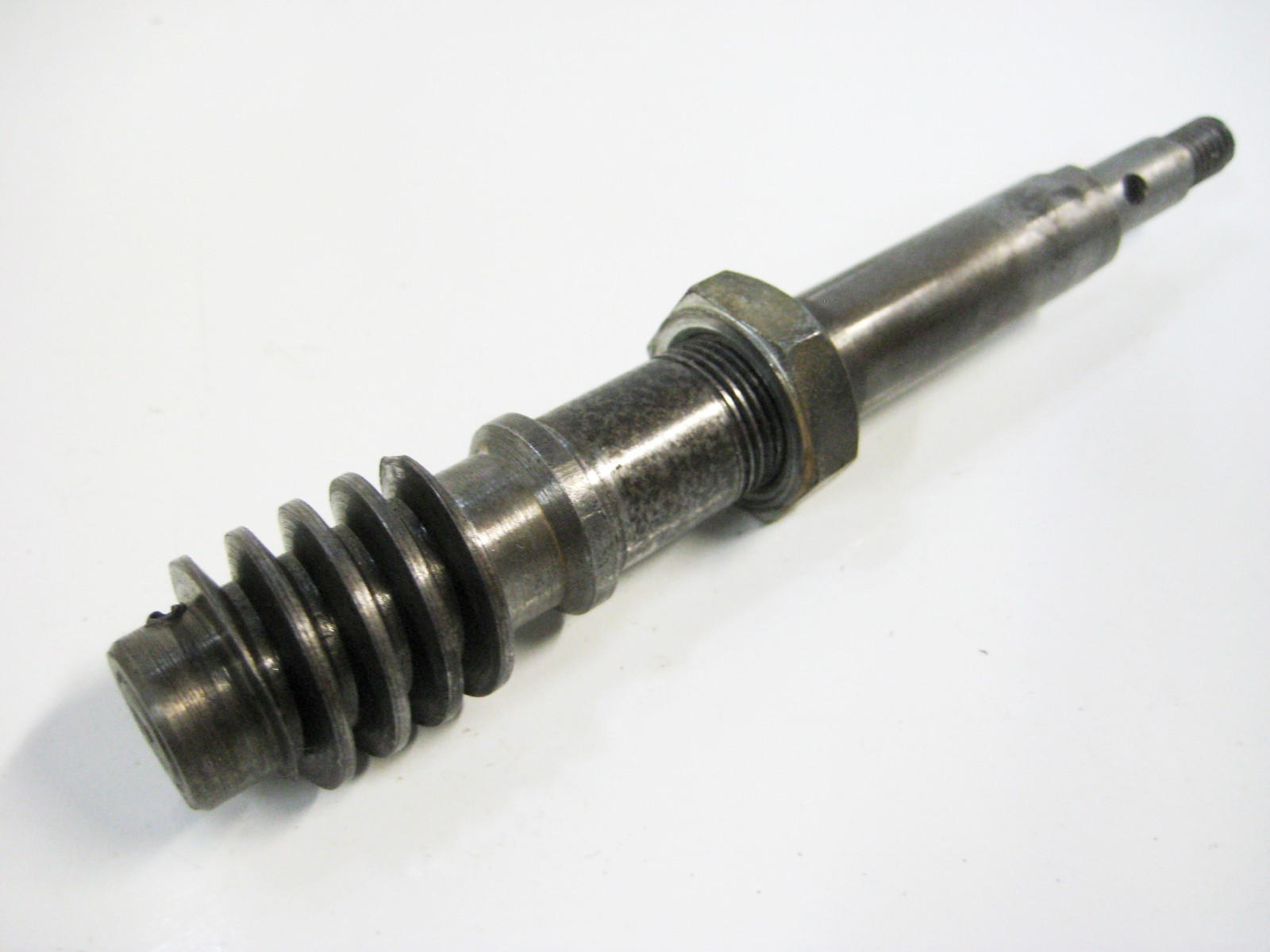 Blade Elevation Shaft, Worm Gear, and Sleeve Rockwell Delta 34-605 9" Table Saw