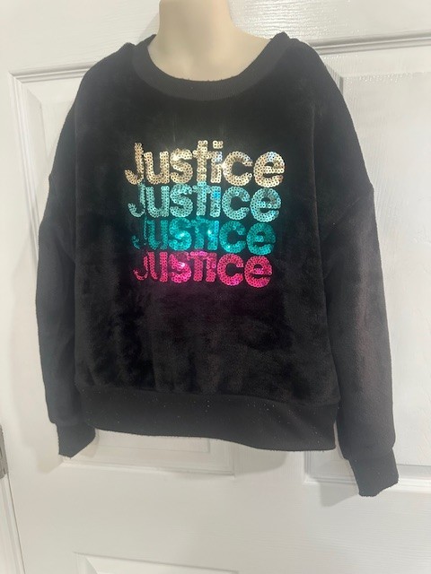 Justice Girls Size 7-8 Black Top With Sequin Justice.  SALE !!!