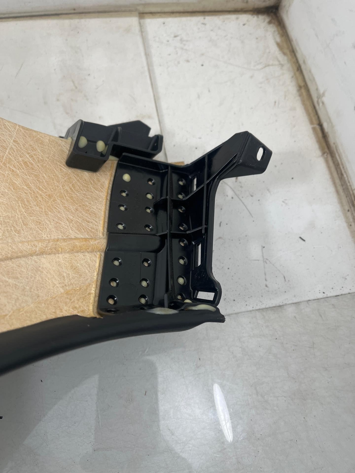 RH PASSENGER SIDE SILL TRIM PANEL 4T1854904E LAMBORGHINI HURACAN 19