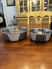 SET OF TWO DOG PET BOWLS  RUBBER SIDES  BOTTOMS 6.75x2.5/8.25x2.75  VGC 