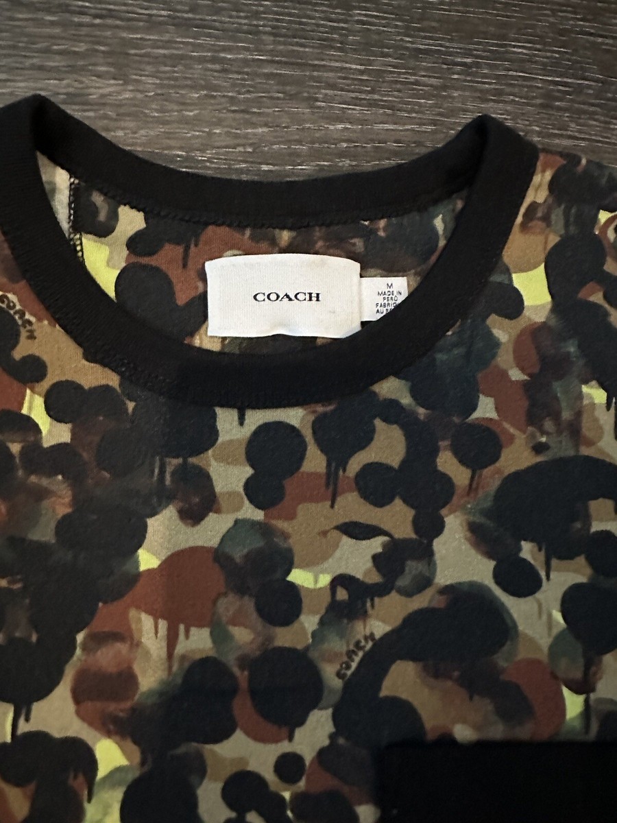 【COACH】Camo Classic T-シャツ CAH83 COACH® Outlet | Camo Print Pocket T Shirt In Organic Cotton