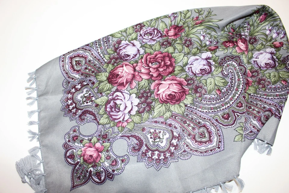 Vintage Russian shawl Russian Folk shawlGray scarf Floral Shawl Shawl With Tasse - Image 2 of 4