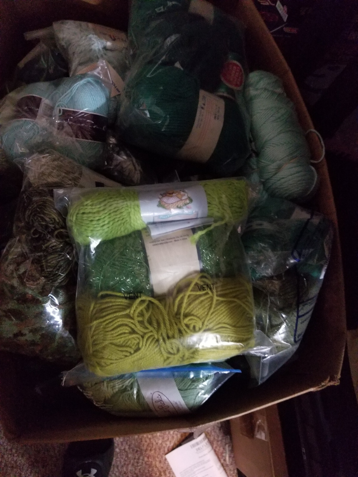 3 Green YARNs BEE SCRUBOLOGY 2.0 GREEN Polyester 174 yds Dish Cloth