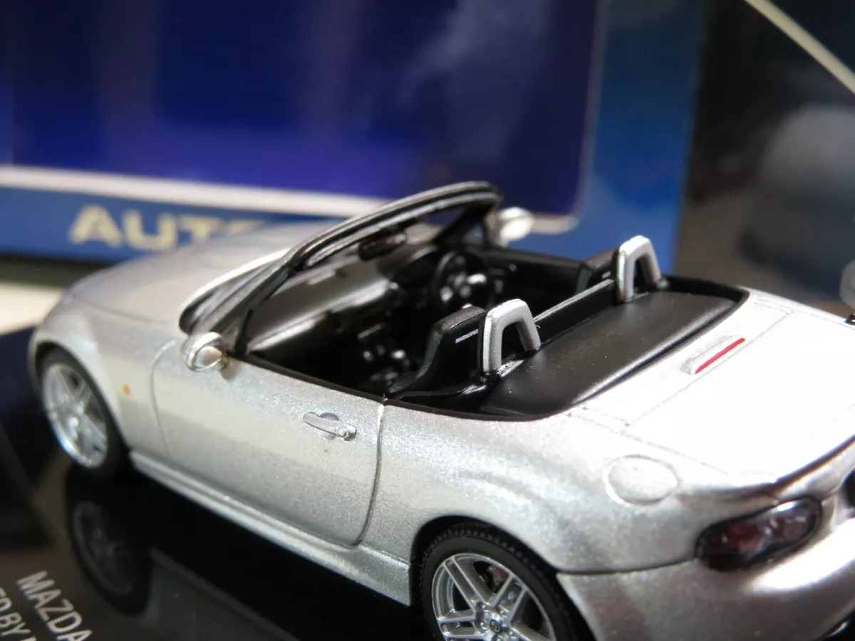 1/43 AUTOart Mazda MX-5 (tuned by MAZDASPEED) diecast