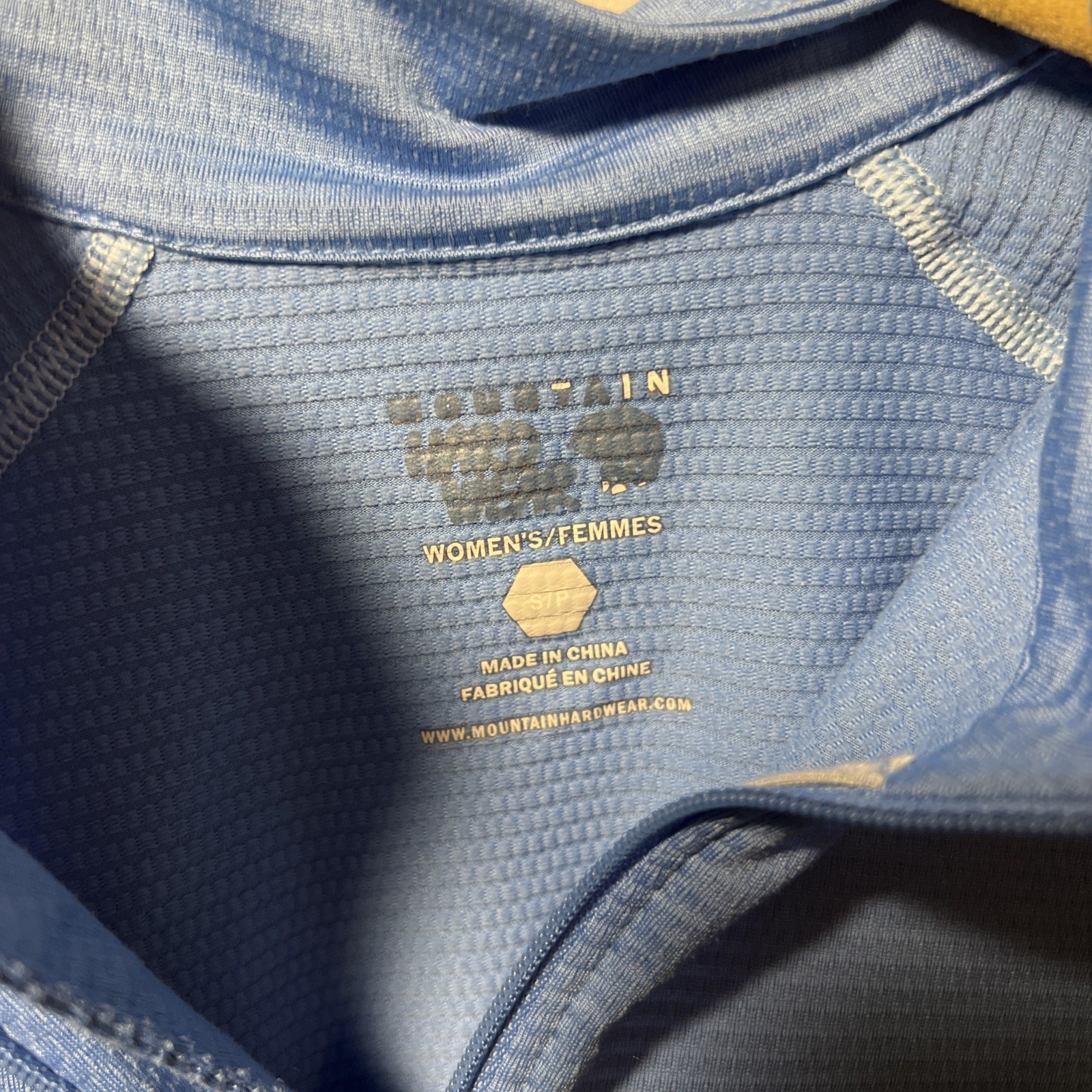 Mountain Hardware 1/2 zip base layer - image 2