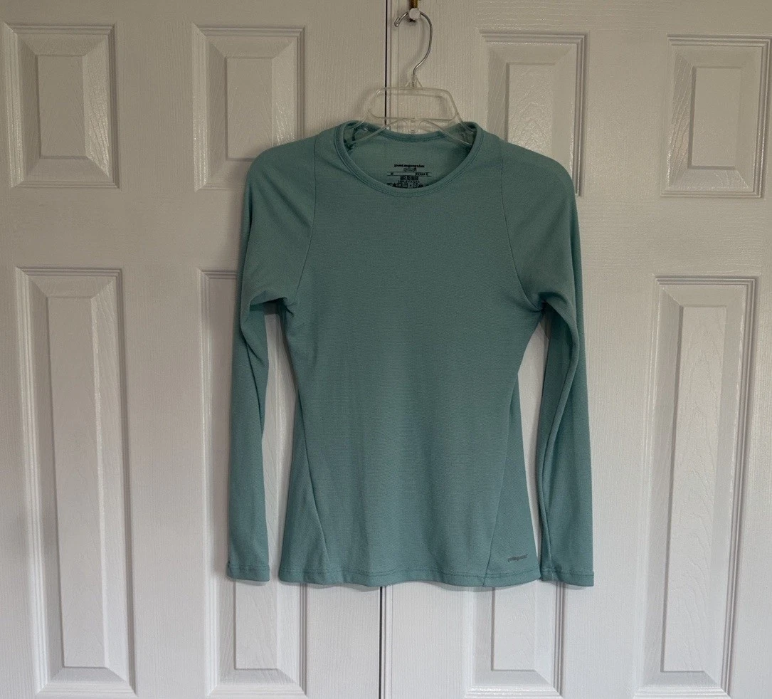 Patagonia Women’s Size XS Teal Capilene Base Layer Polartec Performance Top
