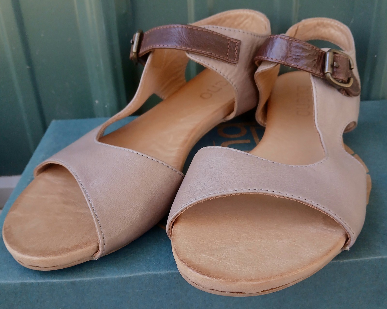 BUENO KINA GreyTaupeChocolateBrownLeatherSandalLo… - image 5