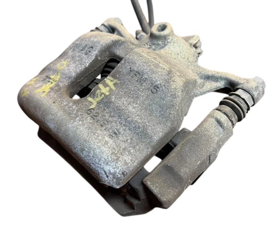 VOLKSWAGEN JETTA 2019-2023 TRACCIÓN DELANTERA DERECHA LADO DEL PASAJERO ABS PINZA DE FRENO OEM Foto 4 de 4