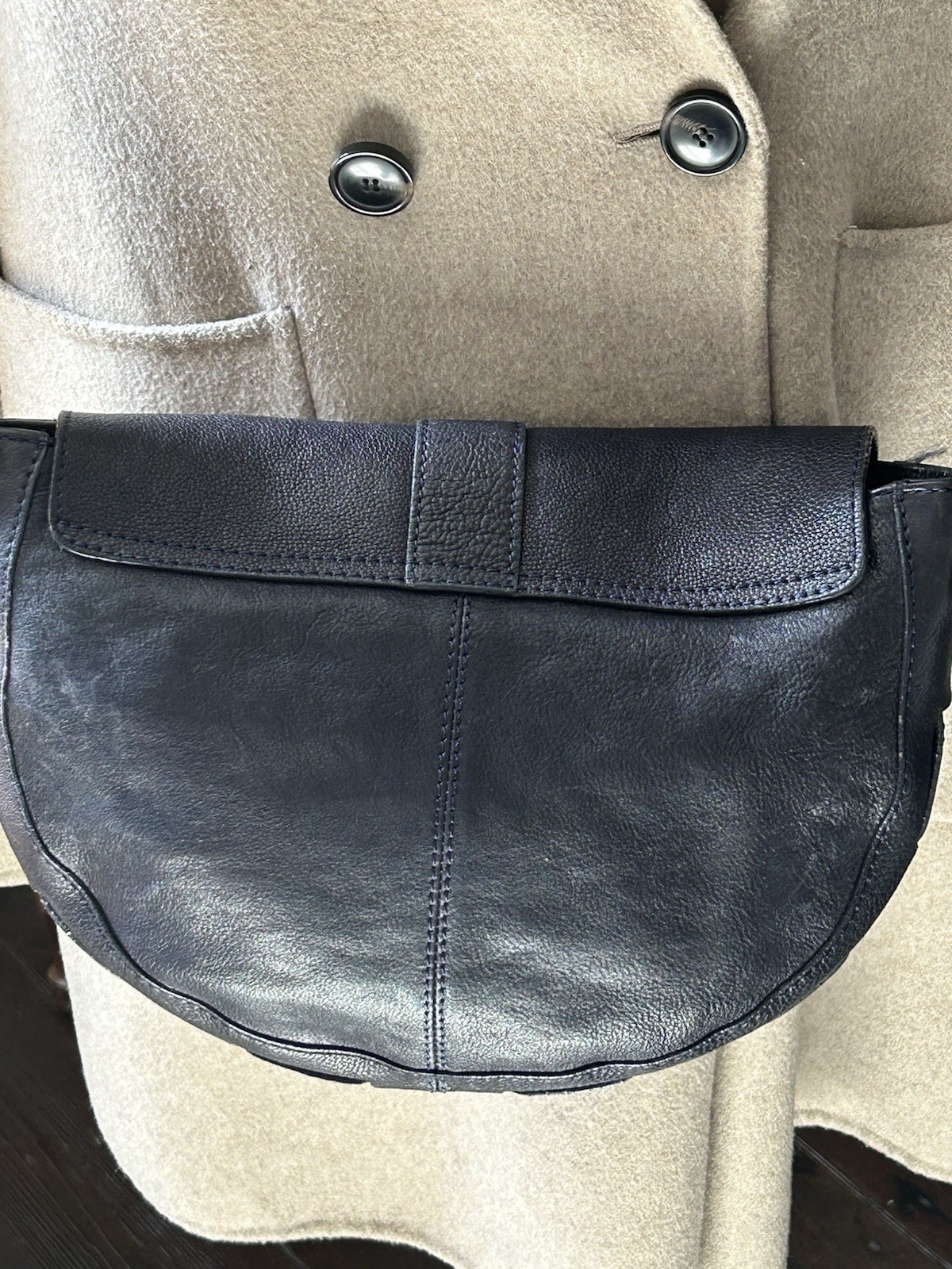 John Lewis Large Navy Blue Leather Shoulder Bag R2286 image 5