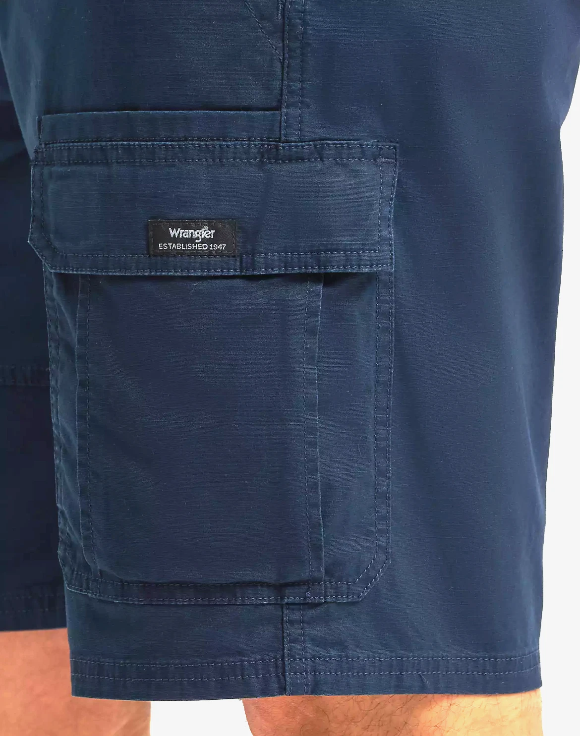 Men's Wrangler Relaxed Fit Cargo Shorts w/ Stretch Tech Pocket Blue CHOOSE SIZE
Opens in a new windo
