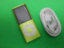 Apple iPod Nano 4th A1285 8GB Green FREE BUNDLE  SHIPPING