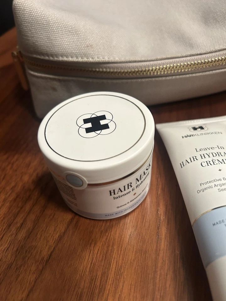 Kit de artículos de tocador HARKLINIKKEN spray de peinado máscara para el cabello crema hidratante más de $200 Foto 2 de 4