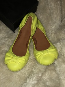 yellow bow flats