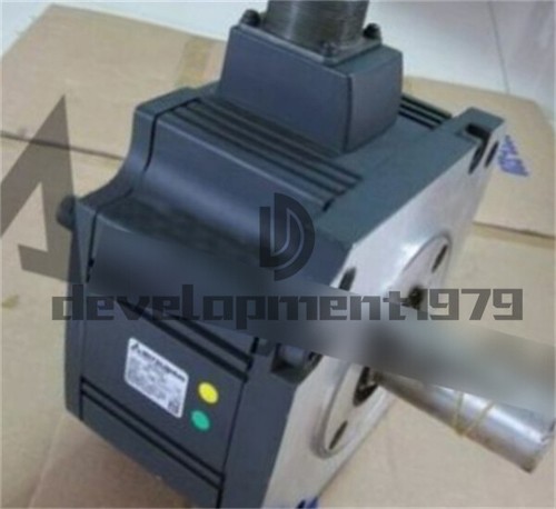 ONE New MITSUBISHI SERVO MOTOR HC202S (Without Encoder) - Picture 3 of 3
