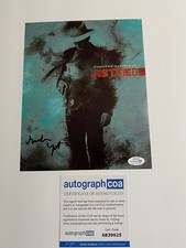 Graham Yost Justified Creator/Writer signed autographed 8x10 photo ACOA