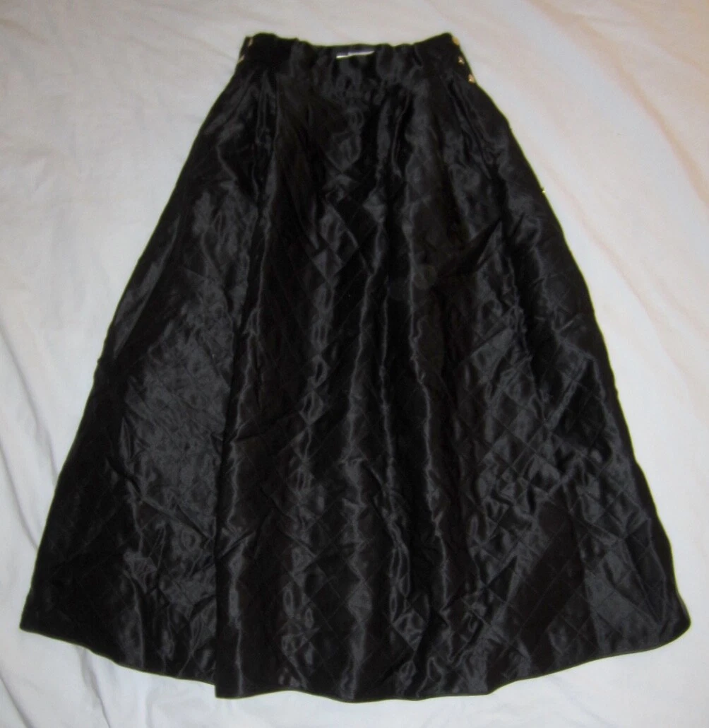 Vintage CHANEL Black Quilted Silk Skirt 18 Buttons Womens 38 US 0
