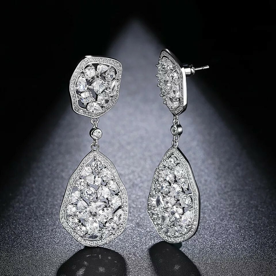 Boucles d'oreilles acier inoxydable et cristaux de haute pureté