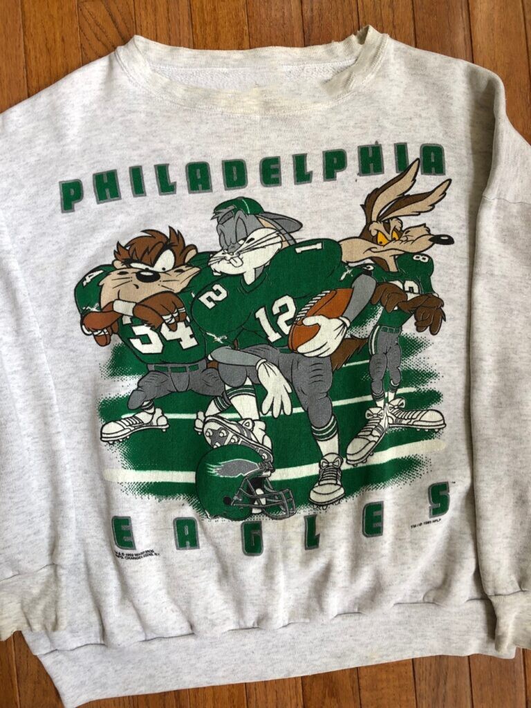 Reprint 1993 Philadelphia Eagles Looney Tunes NFL Football Sweatshirt HN0054