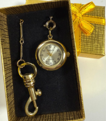 ladies small pendant / pocket watch gt case silvertone face vtg 17.5'' gt chain