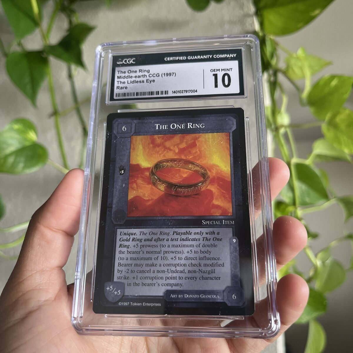 THE ONE RING - Middle Earth CCG - Graded CGC 10 Gem Mint THE ONE RING - Middle Earth CCG - Graded CGC 10 Gem Mint