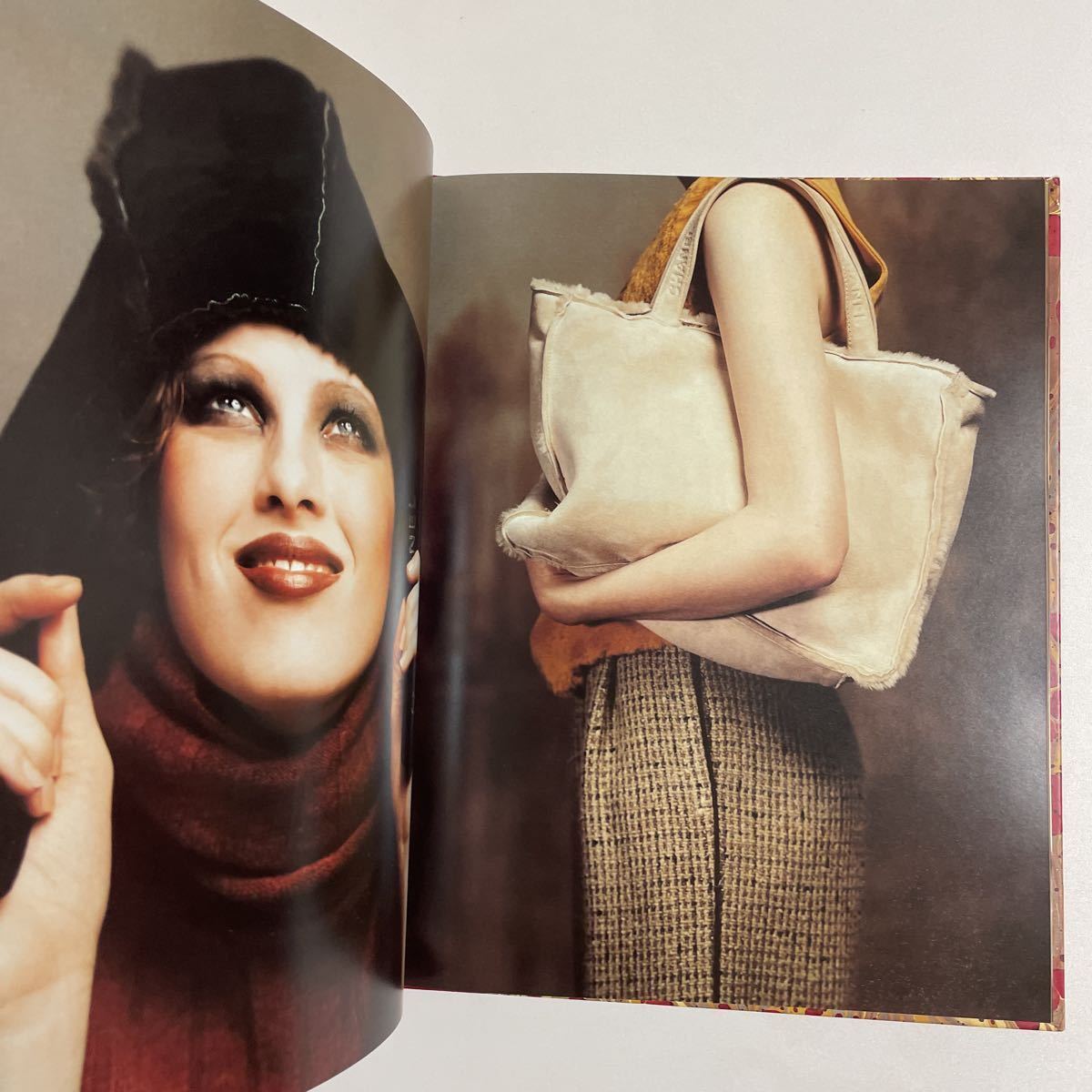 CHANEL FALL-WINTER 1997-1998 COLLECTION Catalog Photo Book Rare