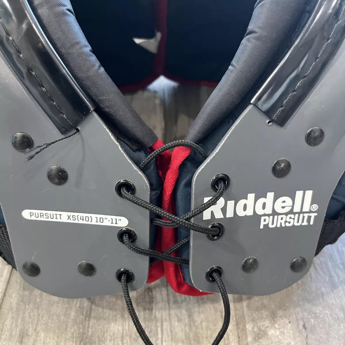 Riddell pursuit Football shoulder pads XS 40 10 11 YOUTH Nice