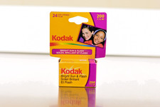 Roll Kodak Bright Sun Flash 200 Film 35 mm 24 Exposures NIB sealed