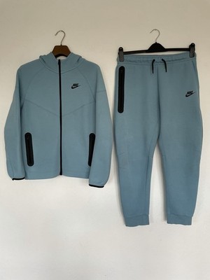 Nike Tech Fleece Trainingsanzug hellblau Jungen Größe Large 11-13 Jahre