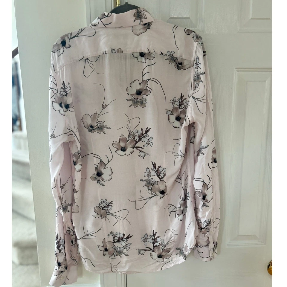 Rubor Reiss Rosa Flor de Cerezo Estampado Floral Manga Larga Con Botones Foto 4 de 4